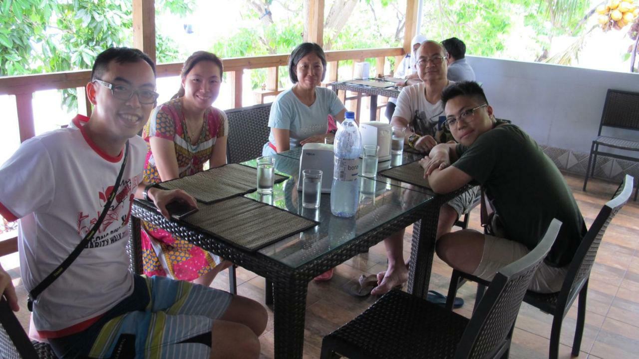 Sea Star Diving Hotel Addu City Bagian luar foto